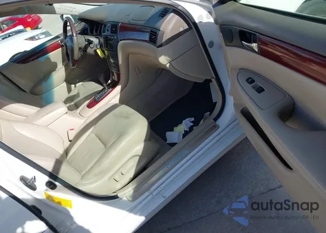 2003 Lexus Es 300 z USA, uszkodzony, nr VIN JTHBF30G030099606